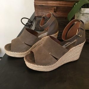 Steve Madden wedge espadrille size 9.5